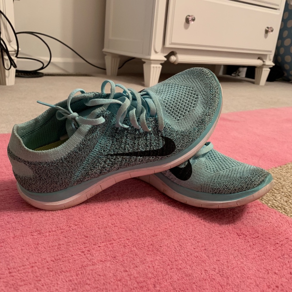 Teal Nike Free